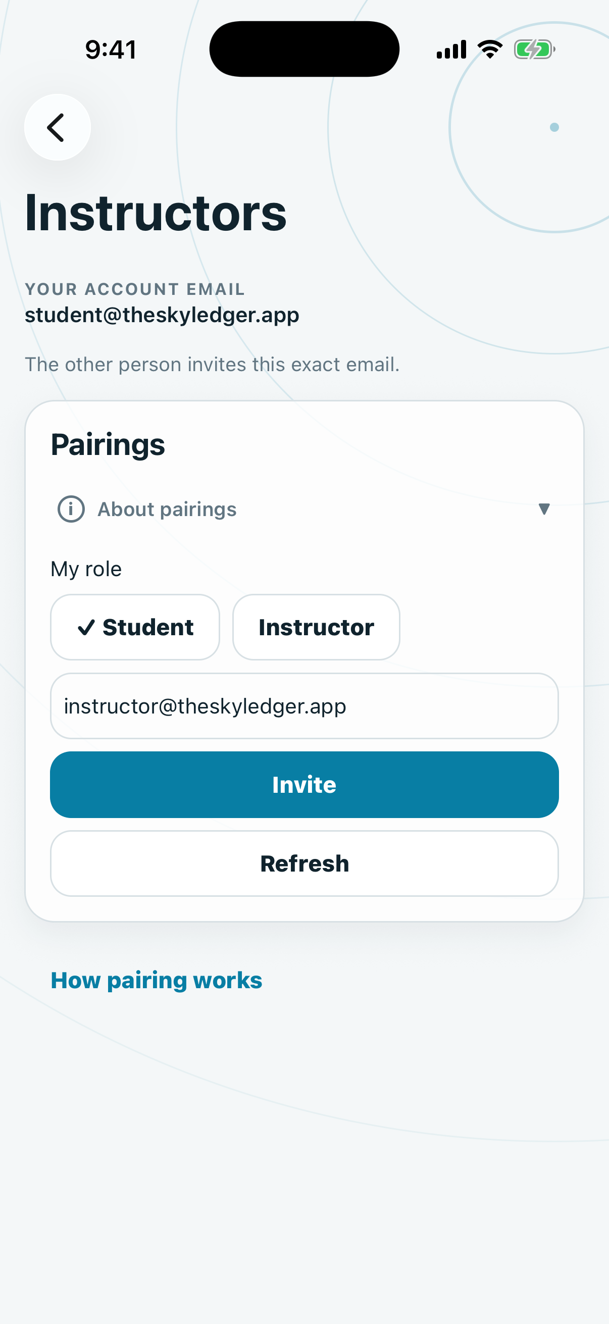 Pairing screen with the account email and the invite form